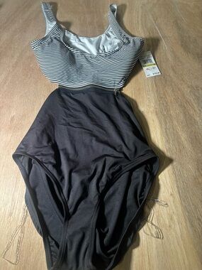 MICHAEL Michael Kors Black and White Striped One-Piece Swimsuit Size 14